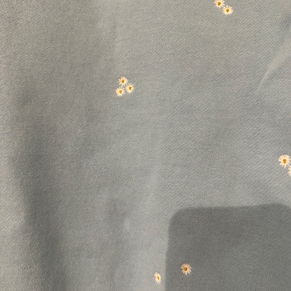 Old Navy Sweatshirt - Picture 2 of 8